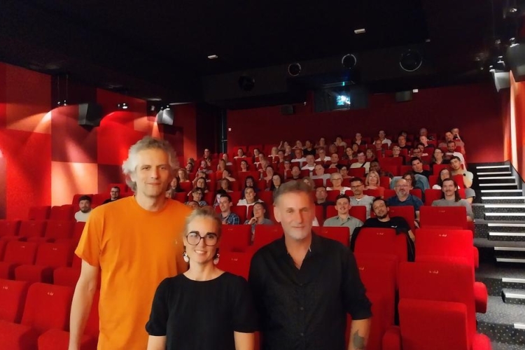 Tournée du réalisateur – 𝙇𝙚𝙨 𝘽𝙧𝙖𝙞𝙨𝙚𝙨