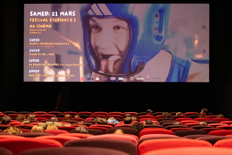 Étudiant·es au cinéma
