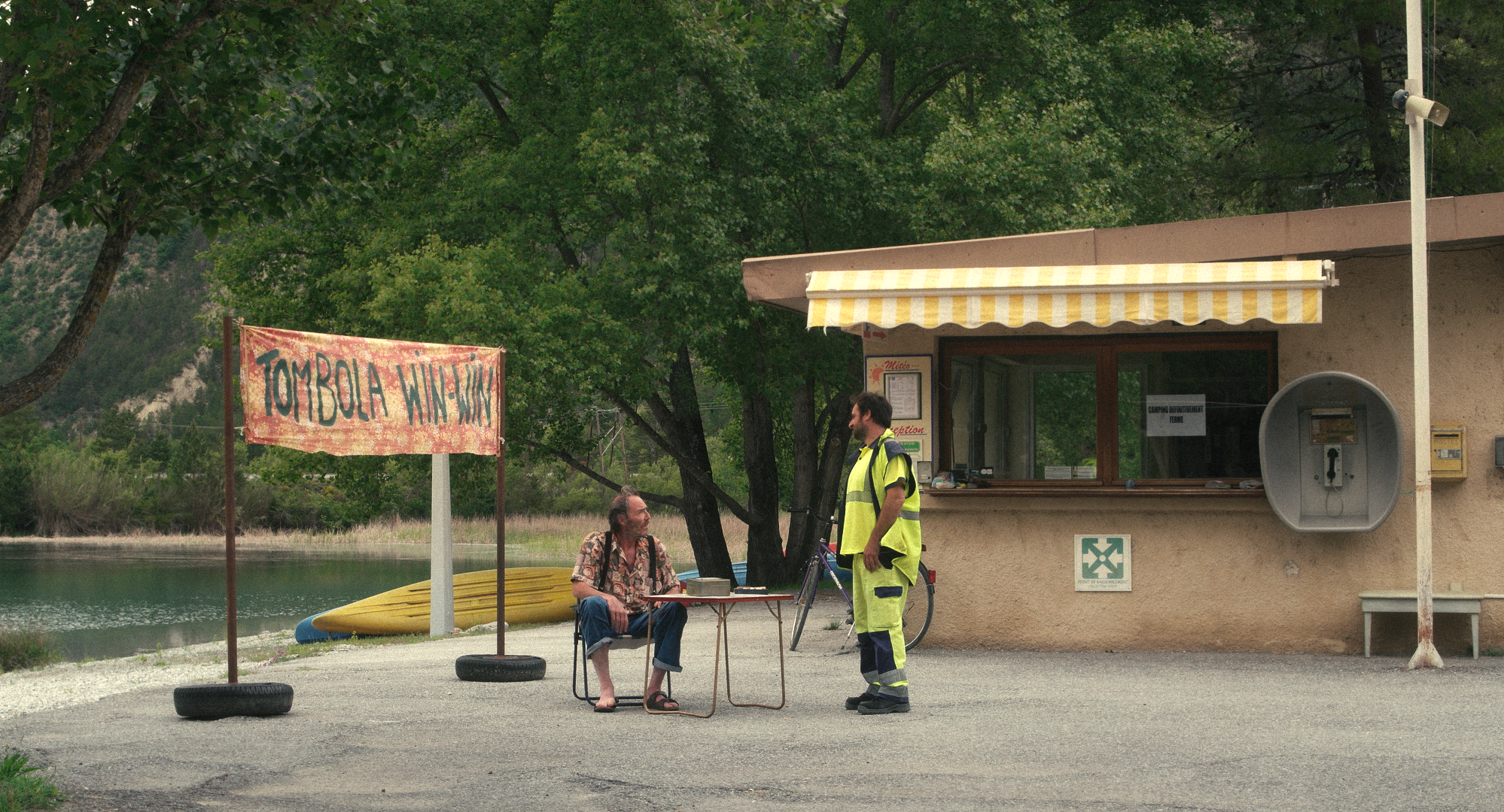 Sortie en salle – 𝙐𝙣 𝙘𝙝𝙖𝙢𝙥 𝙙𝙚 𝙛𝙧𝙖𝙞𝙨𝙚𝙨 𝙥𝙤𝙪𝙧 𝙡&rsquo;𝙚́𝙩𝙚𝙧𝙣𝙞𝙩𝙚́