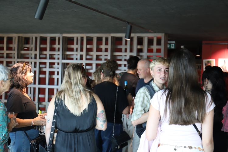 Avant-Première et tournée des co-réalisateurs – 𝙅𝙞𝙢 𝙌𝙪𝙚𝙚𝙣